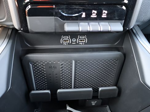 New 2026 RAM 1500 Big Horn AWD/4WD image 14