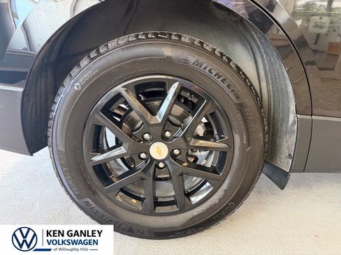 Used 2024 Chevrolet Equinox LT FWD image 26