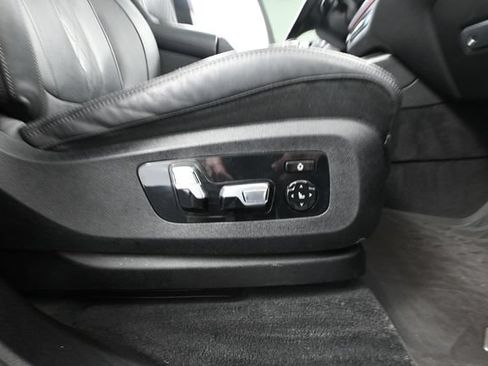 Used 2022 BMW X5 M50i AWD/4WD image 52