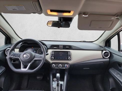 Used 2020 Nissan Versa SV image 17