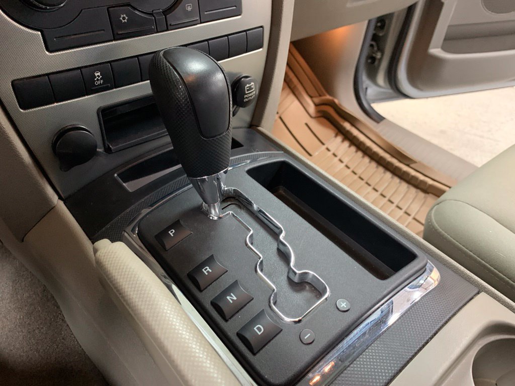 Used 2007 Jeep Grand Cherokee Laredo RWD image 19