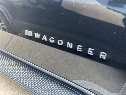 Used 2022 Jeep Wagoneer Series I w/ Convenience Group I AWD/4WD image 18