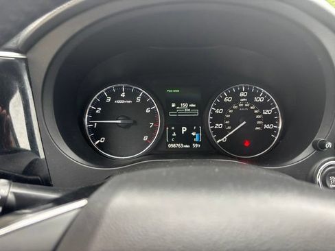 Used 2016 Mitsubishi Outlander SE FWD image 11