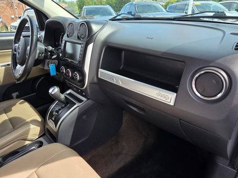 Used 2015 Jeep Compass High Altitude AWD/4WD image 18