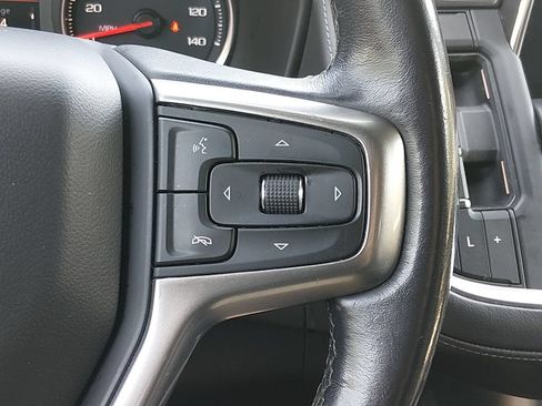 Used 2021 Chevrolet Suburban LT AWD/4WD image 23