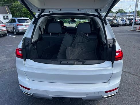Used 2020 BMW X7 xDrive40i w/ Premium Package AWD/4WD image 29
