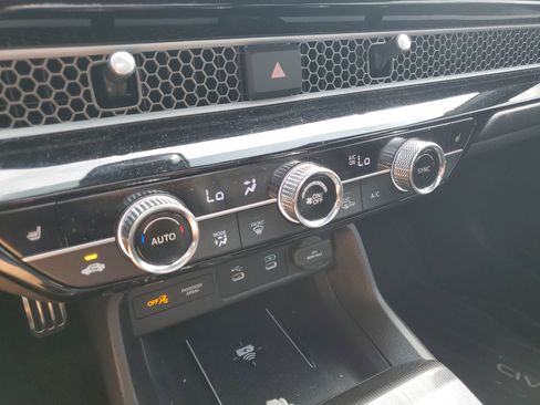 Certified 2025 Honda Civic Sport Touring image 29