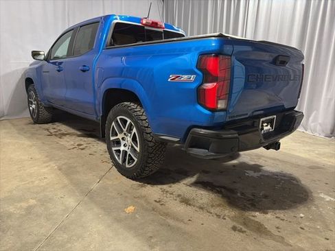 Used 2023 Chevrolet Colorado Z71 w/ Z71 Convenience Package 2 image 9