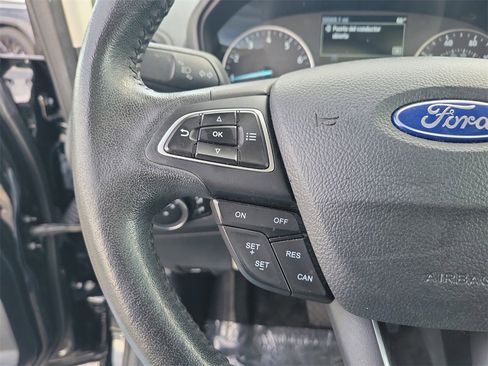 Used 2020 Ford EcoSport SE w/ SE Convenience Package image 17