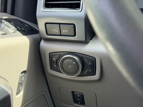 Used 2019 Ford F250 XLT w/ XLT Value Package AWD/4WD image 12