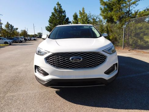 Used 2023 Ford Edge SEL AWD/4WD image 3