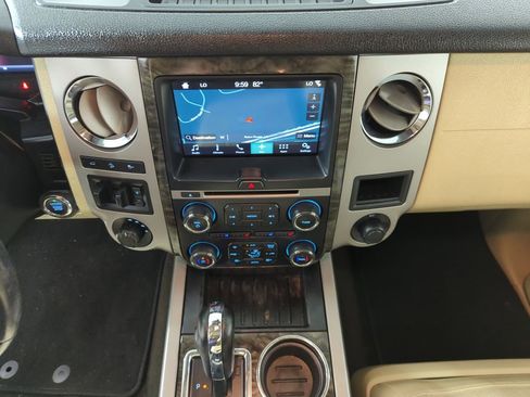 Used 2017 Ford Expedition Limited w/ Equipment Group 301A AWD/4WD image 14