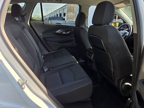 Certified 2024 GMC Terrain SLE w/ Driver Convenience Package FWD image 16