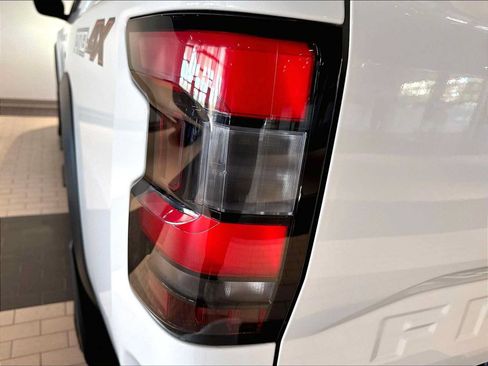 Used 2023 Nissan Frontier PRO-4X w/ Tow Package AWD/4WD image 35