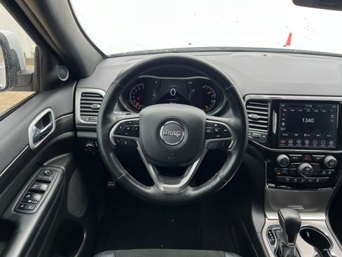 Used 2021 Jeep Grand Cherokee Laredo X RWD image 25
