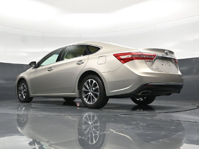 Used 2016 Toyota Avalon XLE FWD image 57