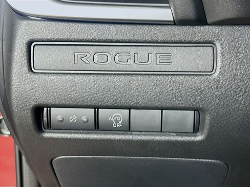 Used 2023 Nissan Rogue S FWD image 17