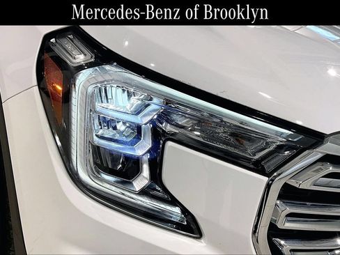 Used 2023 GMC Terrain SLT AWD/4WD image 27