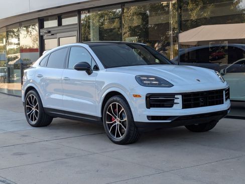 New 2026 Porsche Cayenne S image 7