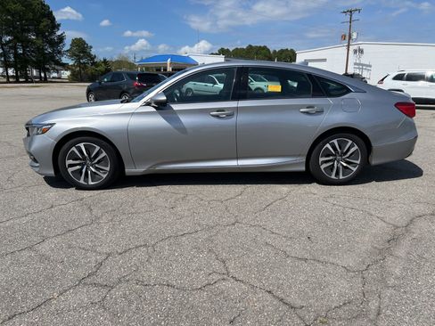 Used 2019 Honda Accord EX-L image 2