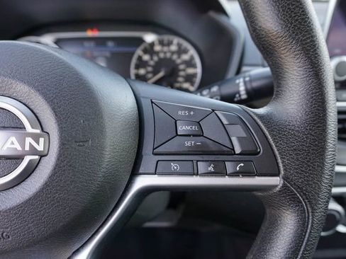 Used 2024 Nissan Altima 2.5 SV FWD image 19