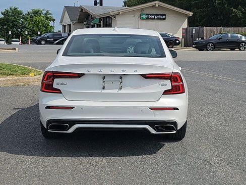 Used 2019 Volvo S60 T5 R-Design FWD image 7