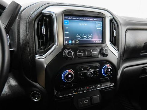 Used 2022 Chevrolet Silverado 1500 LT RWD image 24
