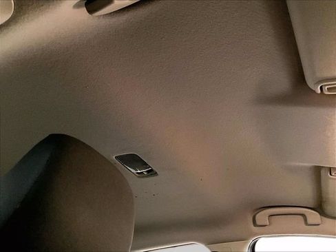 Used 2023 Nissan Versa S FWD image 21