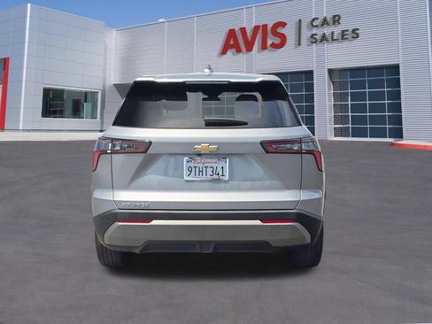 Used 2025 Chevrolet Equinox LT FWD image 7