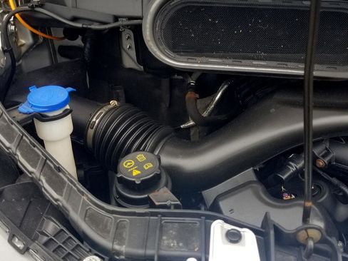 Used 2016 Ford Transit 250 130 Low Roof image 19