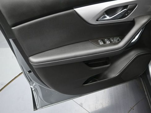 Used 2024 Chevrolet Blazer LT FWD image 10