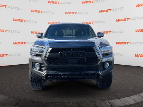 Used 2022 Toyota Tacoma TRD Off-Road image 8