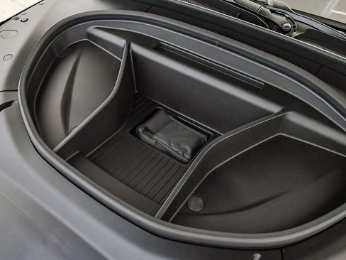 New 2025 Volvo EX90 Plus w/ Protection Package Premier image 31