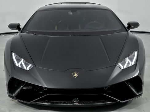 Used 2019 Lamborghini Huracan Performante image 5