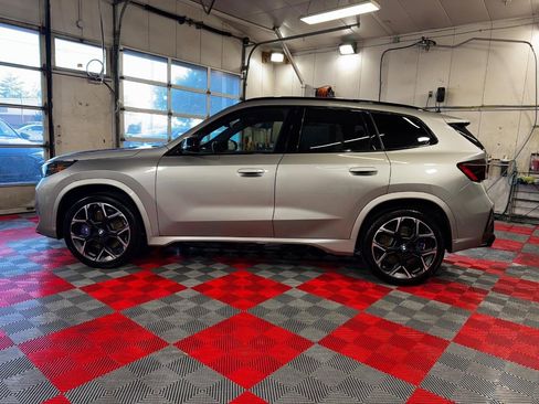 Used 2024 BMW X1 M35i w/ Premium Package image 4