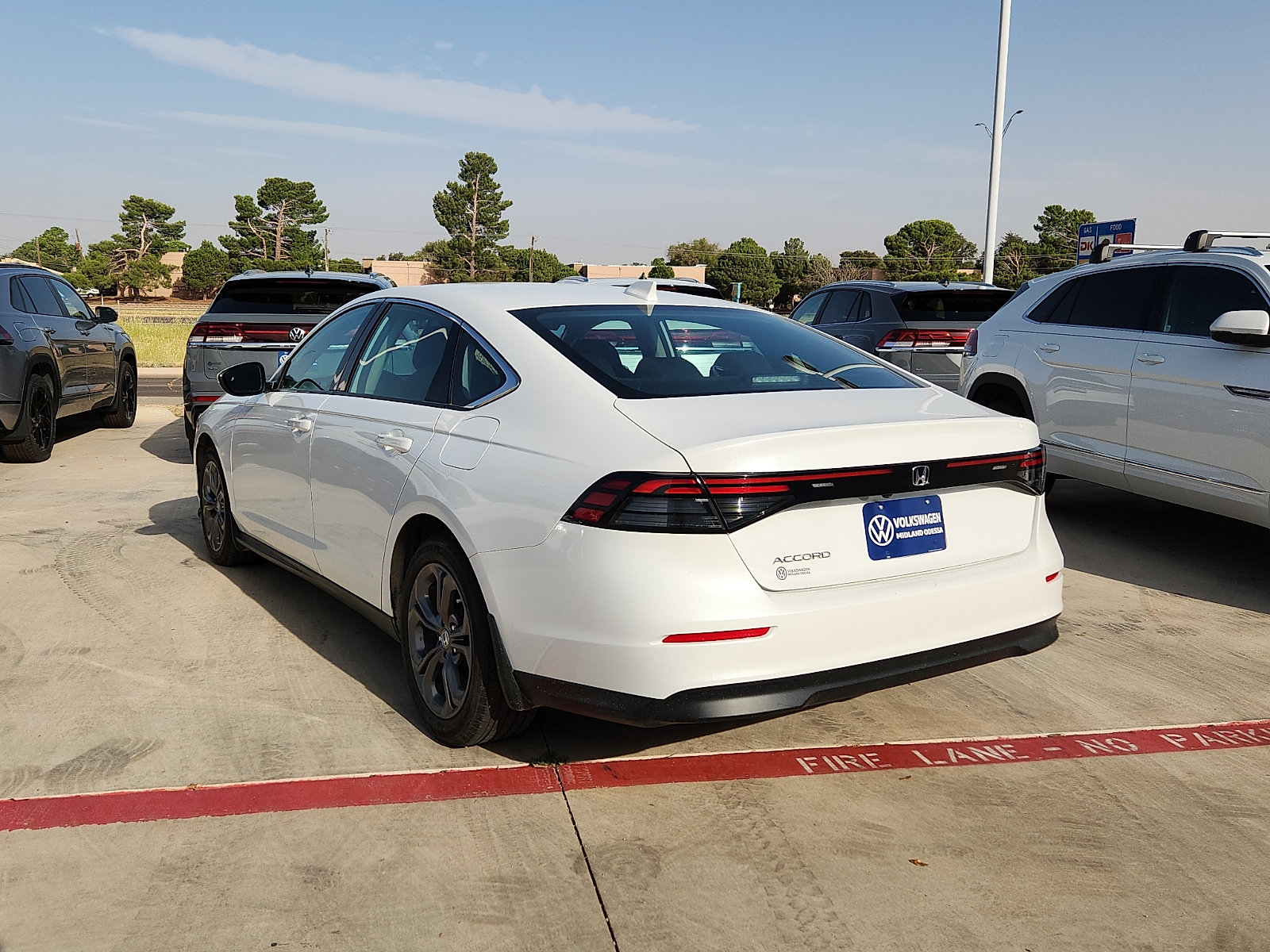 Used 2024 Honda Accord EX image 4
