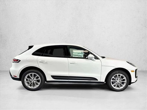 New 2026 Porsche Macan AWD/4WD image 8
