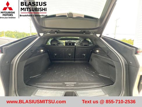 Used 2024 Cadillac Lyriq Luxury AWD/4WD image 59