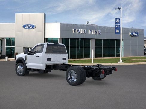New 2025 Ford F450 XLT w/ XLT Value Package image 4