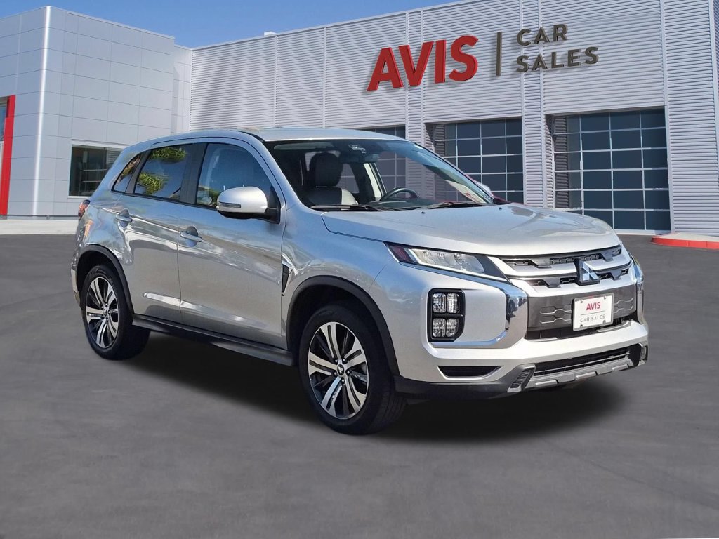 Used 2025 Mitsubishi Outlander Sport SE AWD/4WD image 3