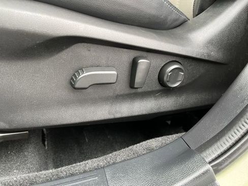 Used 2020 Subaru Forester Limited w/ Popular Package #3 image 16