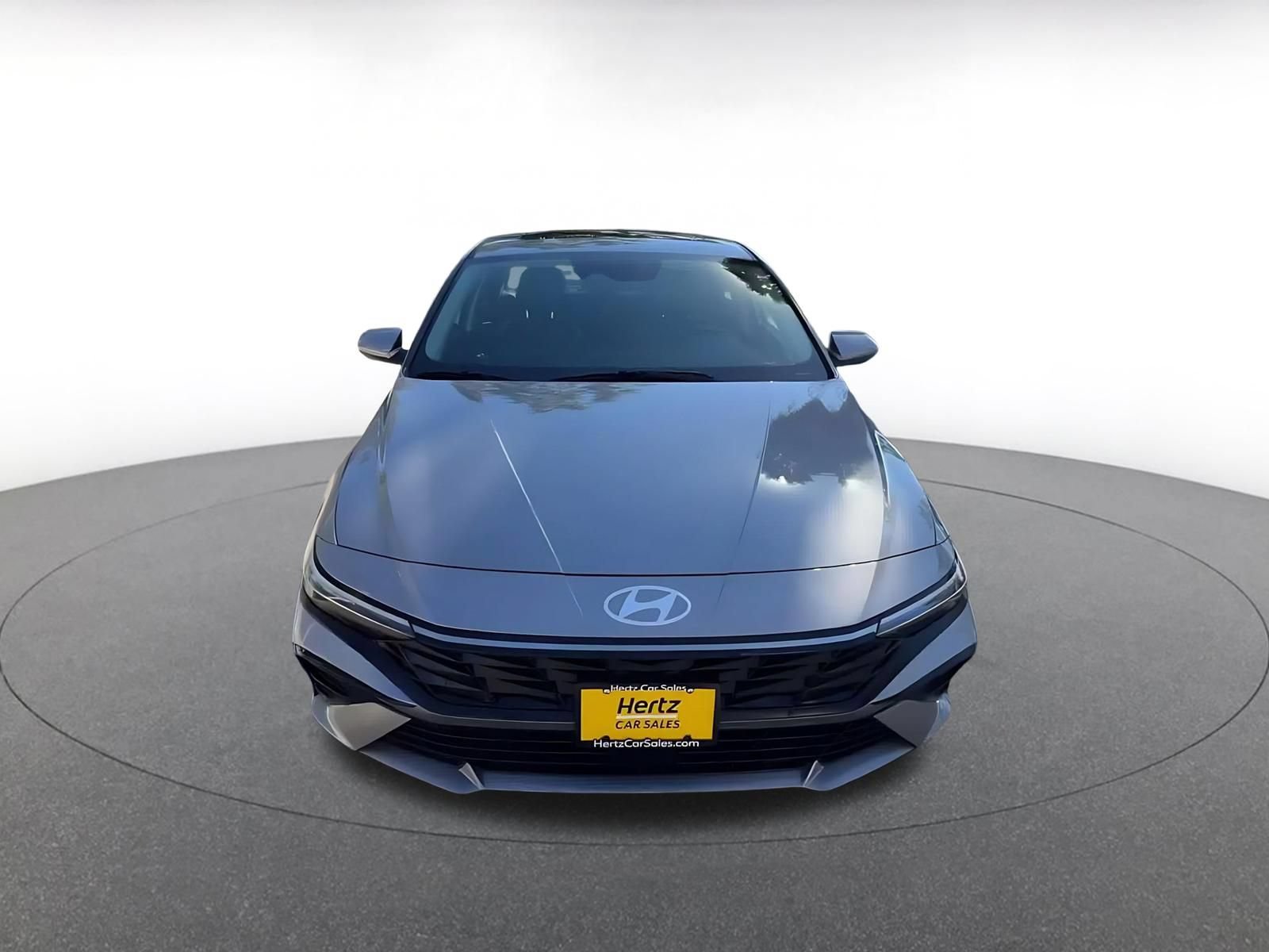 Used 2025 Hyundai Elantra Limited FWD image 4