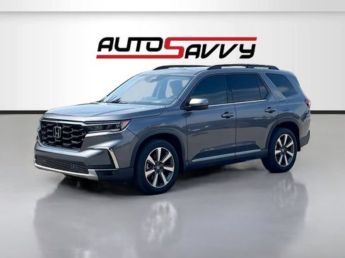 Used 2023 Honda Pilot Elite image 3