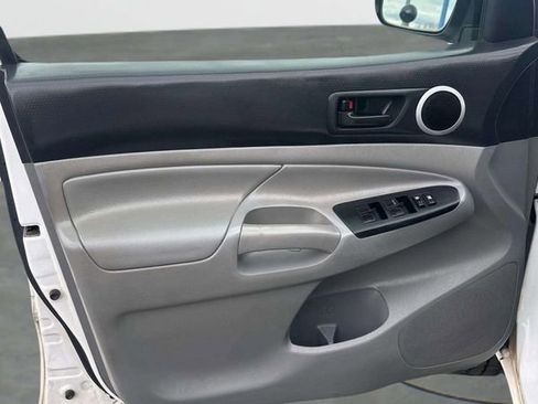 Used 2015 Toyota Tacoma TRD Pro image 21