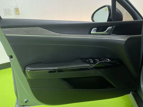 Used 2021 Kia K5 EX image 16