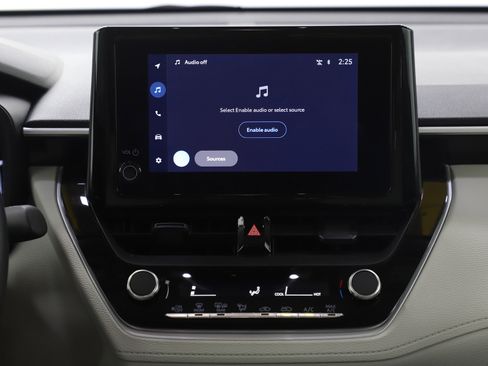 Used 2026 Toyota Corolla Cross L image 15