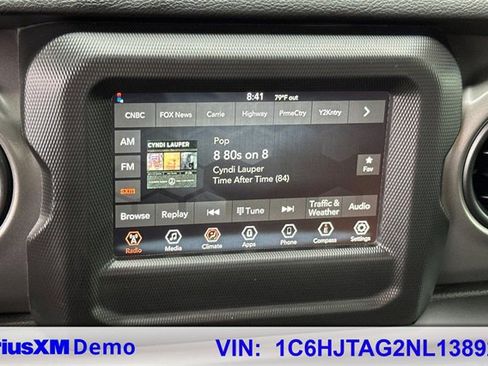 Certified 2022 Jeep Gladiator Willys image 27