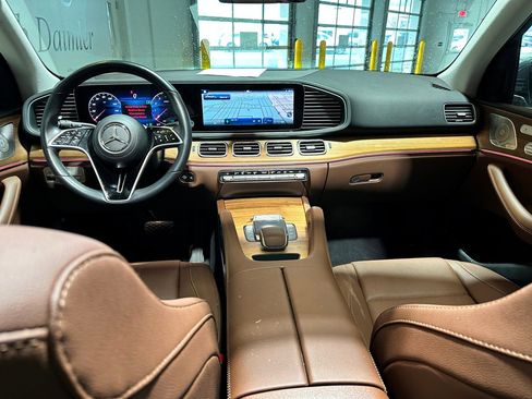 Used 2024 Mercedes-Benz GLE 350 Exclusive 4MATIC AMG Line image 6