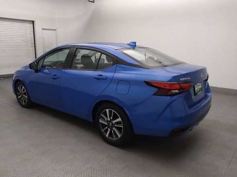 Used 2021 Nissan Versa SV FWD image 3