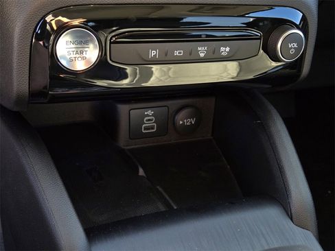 New 2024 Ford Escape SE w/ PHEV Premium Package image 15